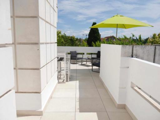 Appartement Terrasse Panoramique Hopitaux Et Facultes Montpellier Dış mekan fotoğraf
